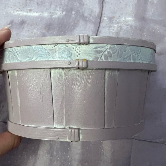 Cute Purple Basket 💜 - Picture 3 of 4